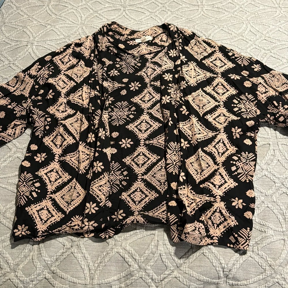 Oversized Komodo style cardigan